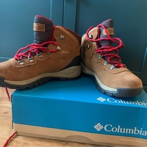 Columbia hiking boots